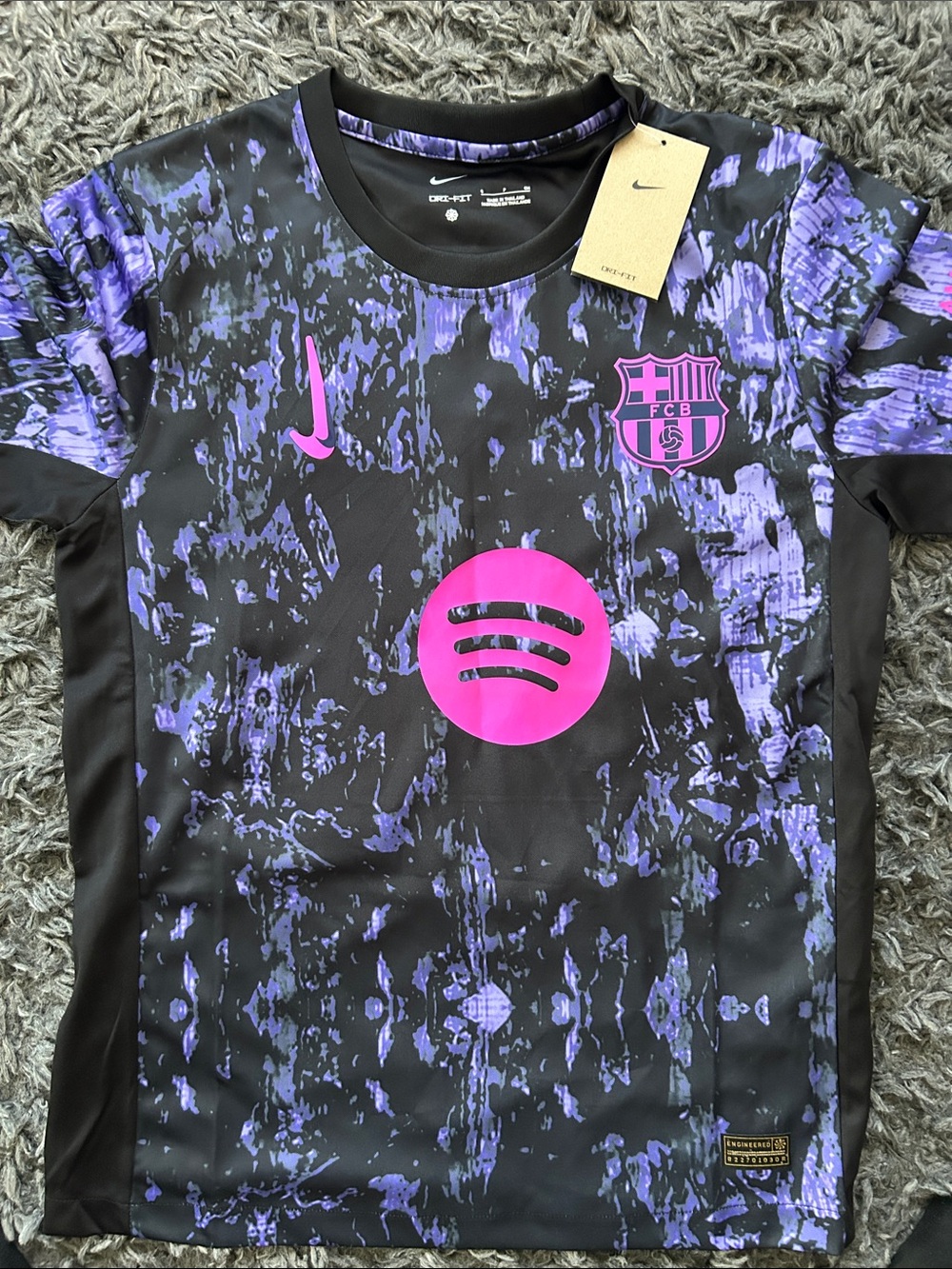 Nike Mens Black & Purple Barcelona Graphic Training Jersey with Pink Accents